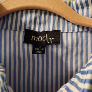 LADIES BLOUSE WITH BEAUTIFUL SIDE GODETS